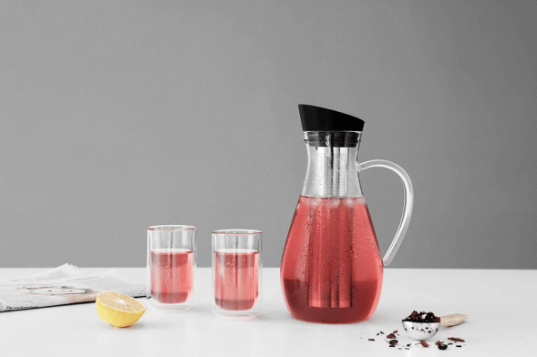 Carafe avec du the glace 1 4l