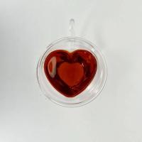 Tasse a the originale en forme de coeur en verre