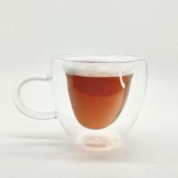 Tasse a the originale en forme de coeur en verre